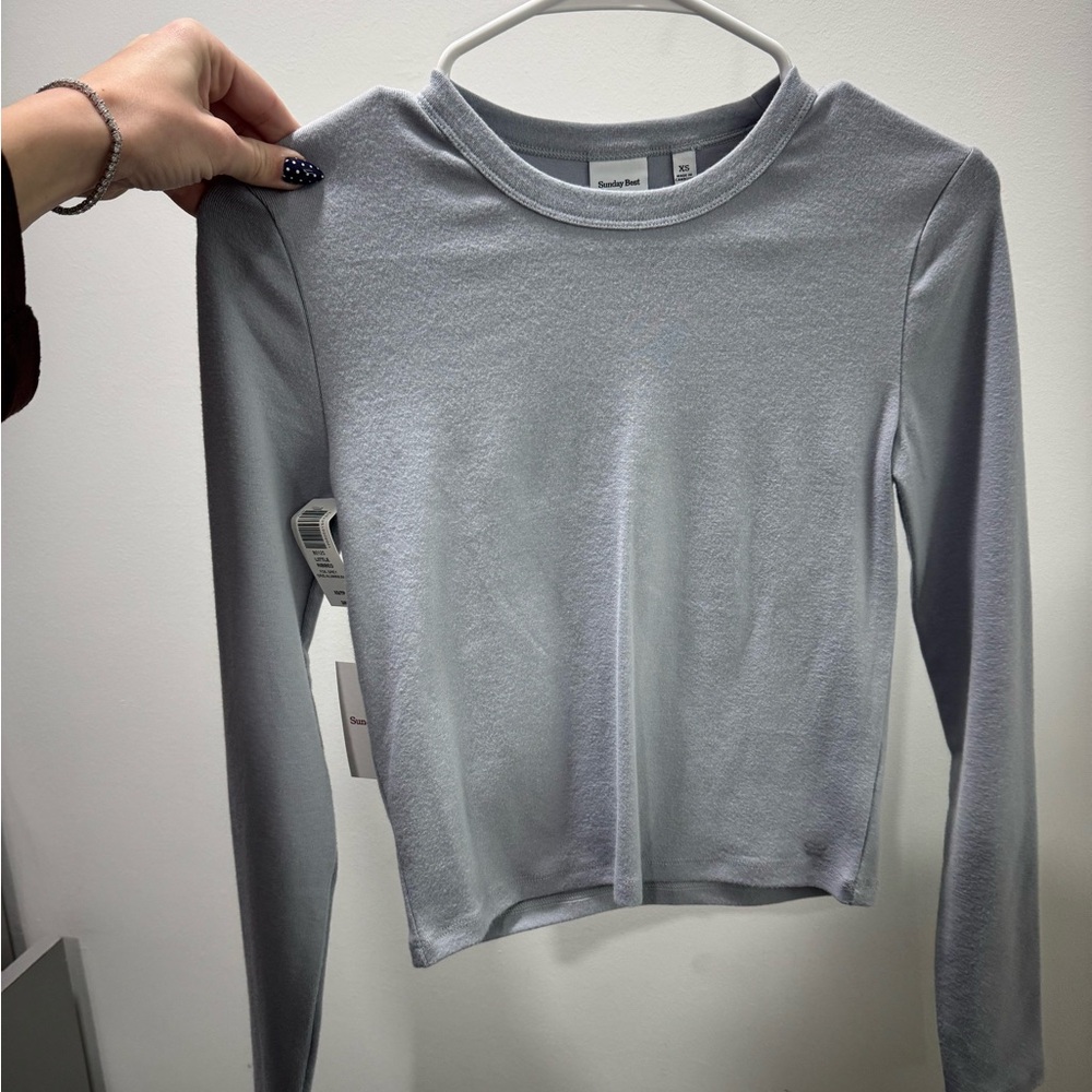 Aritzia Sunday Best Light Gray Long Sleeve Top size XS